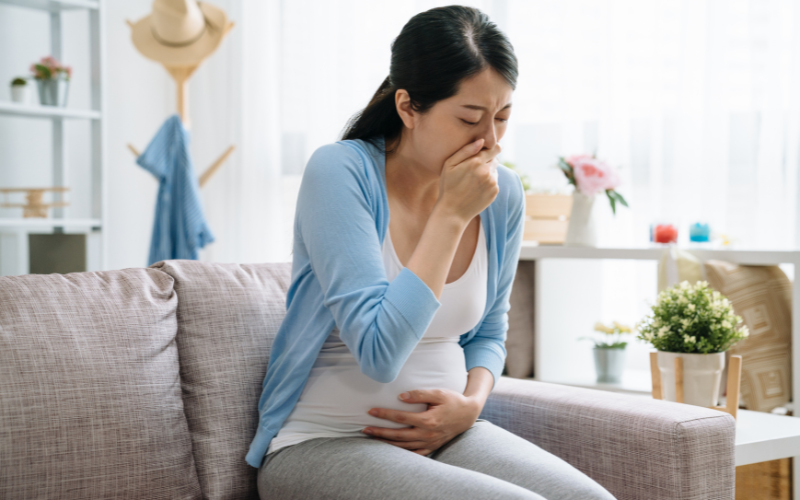 Ốm nghén là triệu chứng phổ biến thường thấy ở các mẹ bầu